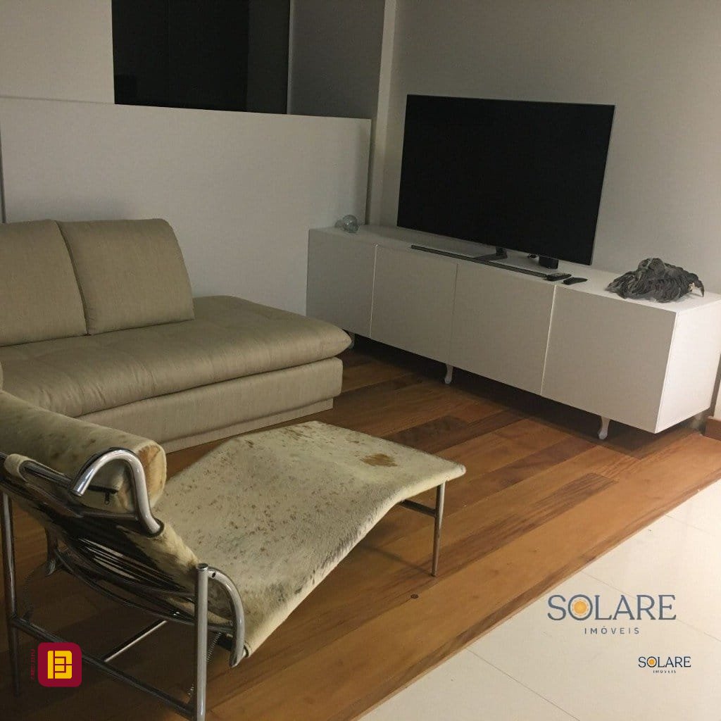 Cobertura com 147m², 2 quartos (sendo 1 suíte), 2 garagens, no bairro Itacorubi em Florianópolis