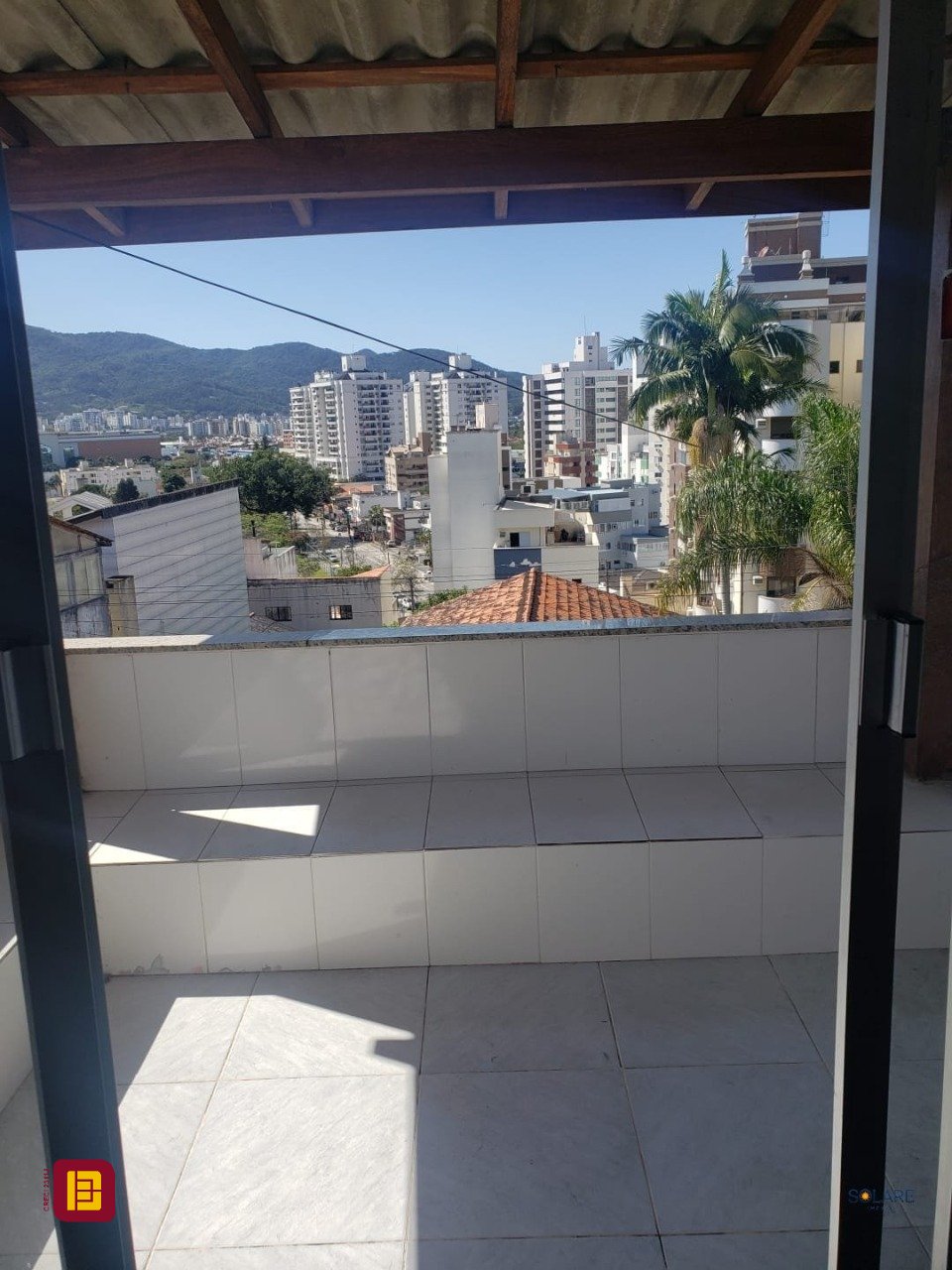 Casa com 700m², 2 garagens, no bairro Trindade em Florianópolis