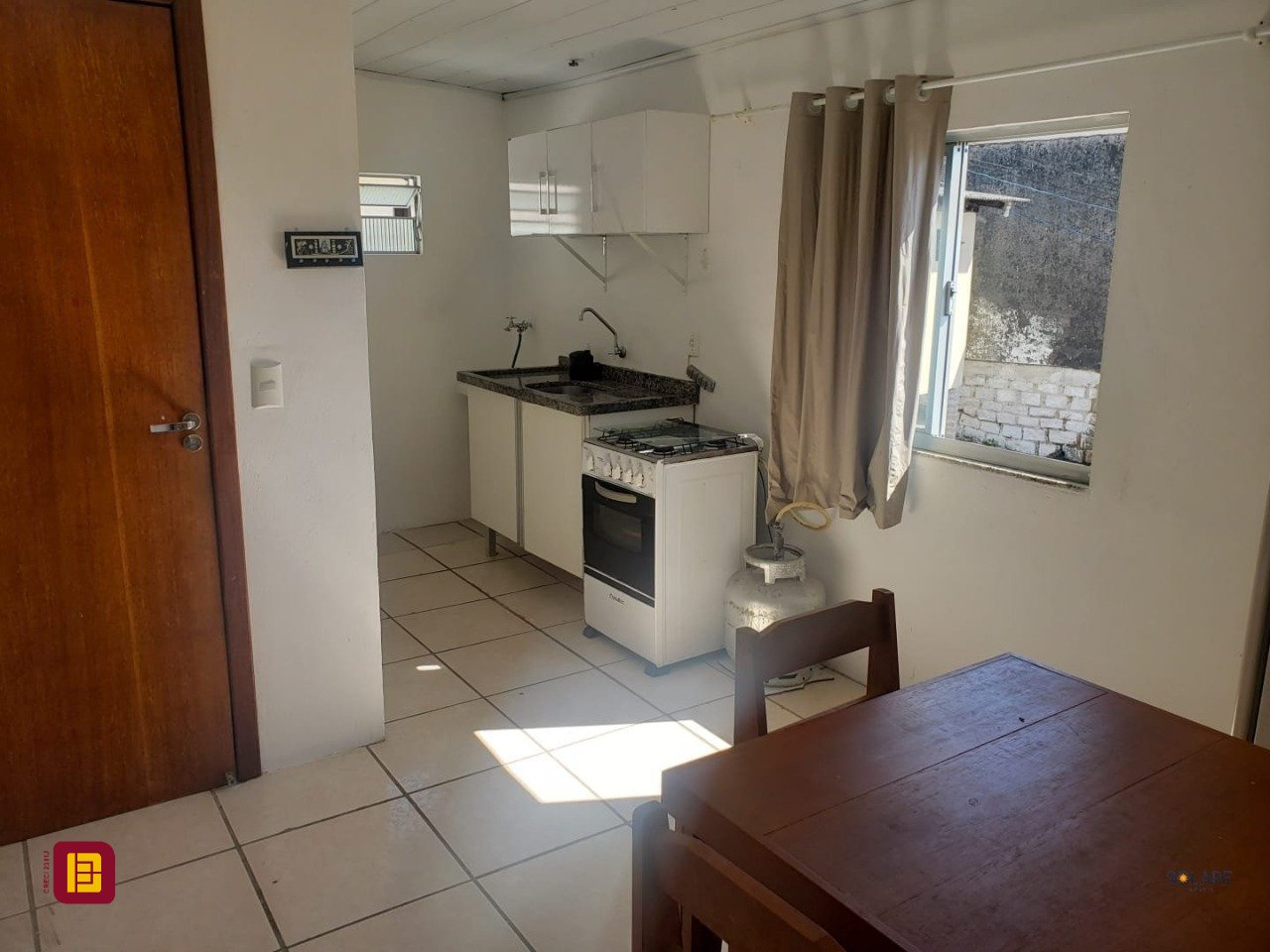 Casa com 700m², 2 garagens, no bairro Trindade em Florianópolis