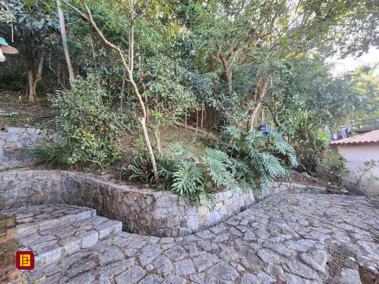Casa com 130m², 2 quartos, 1 garagem, no bairro Morro das Pedras em Florianópolis