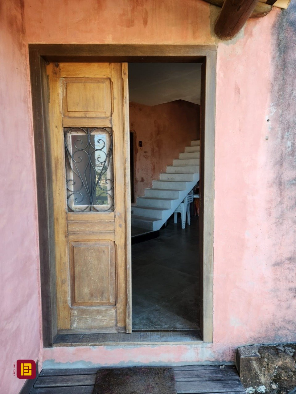 Casa com 130m², 2 quartos, 1 garagem, no bairro Morro das Pedras em Florianópolis