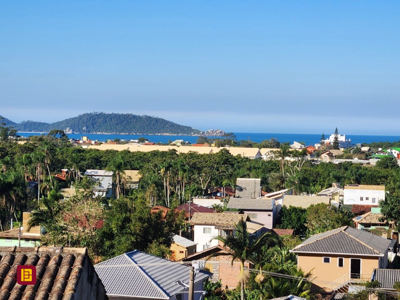 Casa com 130m², 2 quartos, 1 garagem, no bairro Morro das Pedras em Florianópolis