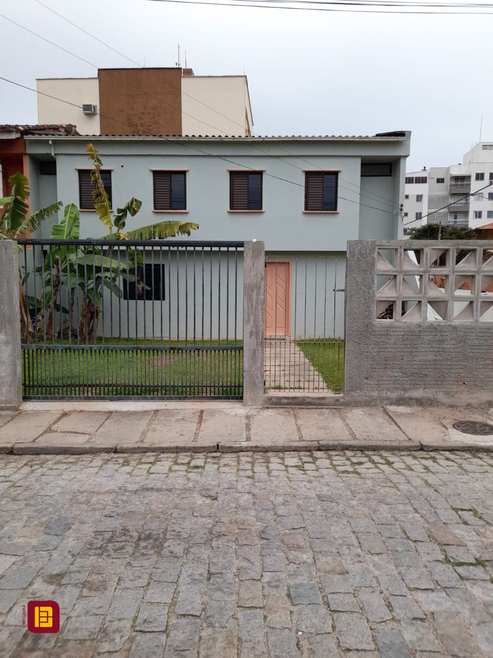 Casa com 134m², 1 garagem, no bairro Trindade em Florianópolis