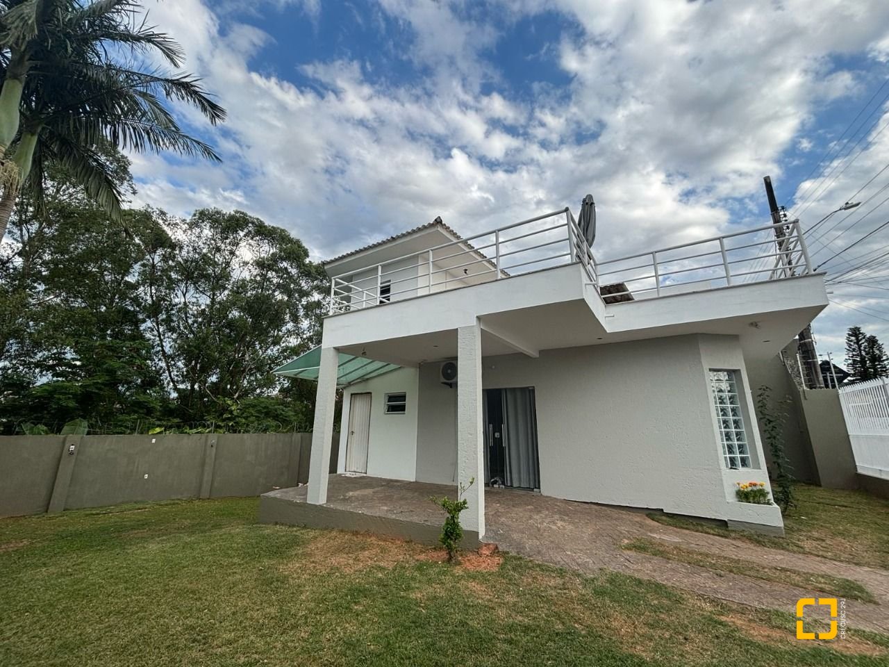 Casa com 139m², 3 quartos (sendo 1 suíte), 1 garagem, no bairro Agronômica em Florianópolis