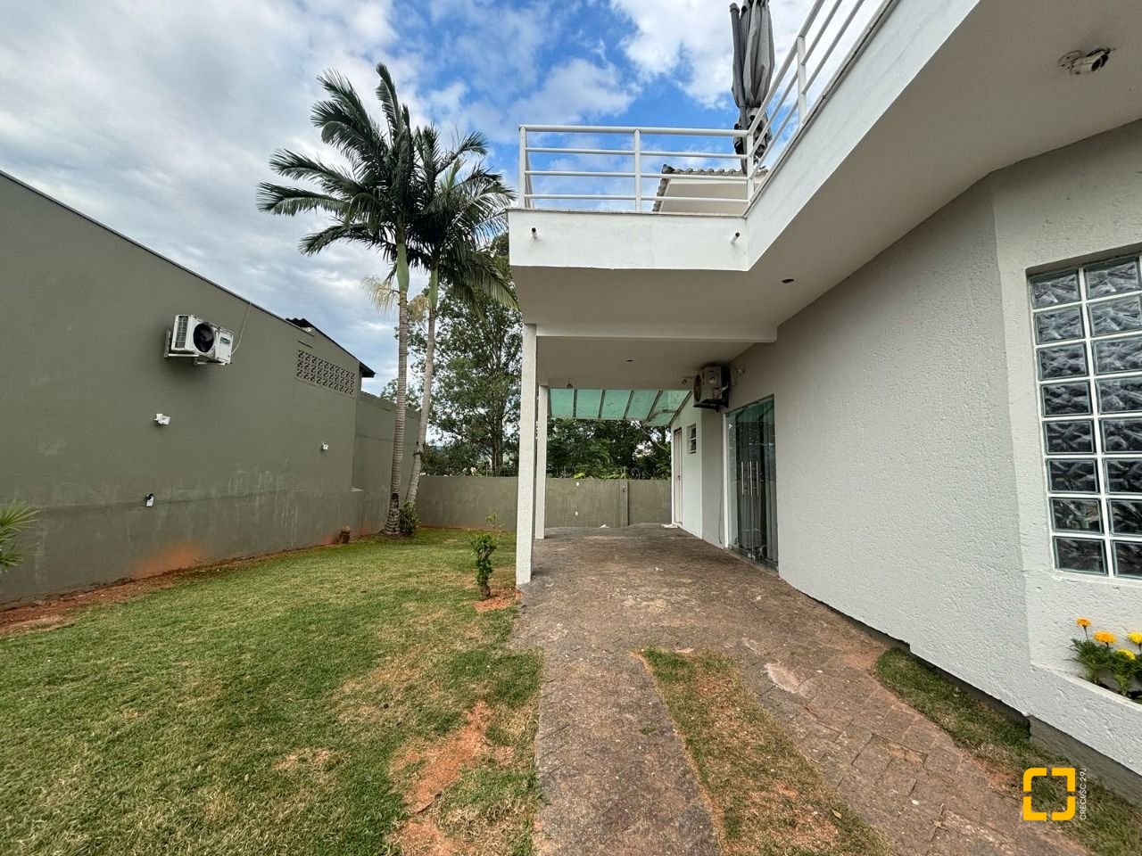 Casa com 139m², 3 quartos (sendo 1 suíte), 1 garagem, no bairro Agronômica em Florianópolis