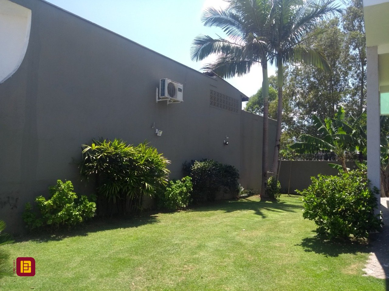 Casa com 139m², 3 quartos (sendo 1 suíte), 1 garagem, no bairro Agronômica em Florianópolis