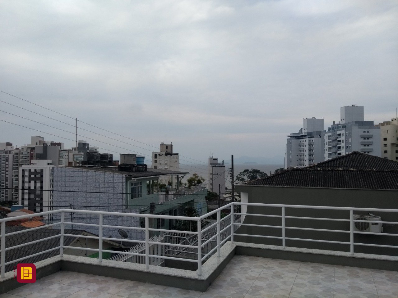 Casa com 139m², 3 quartos (sendo 1 suíte), 1 garagem, no bairro Agronômica em Florianópolis