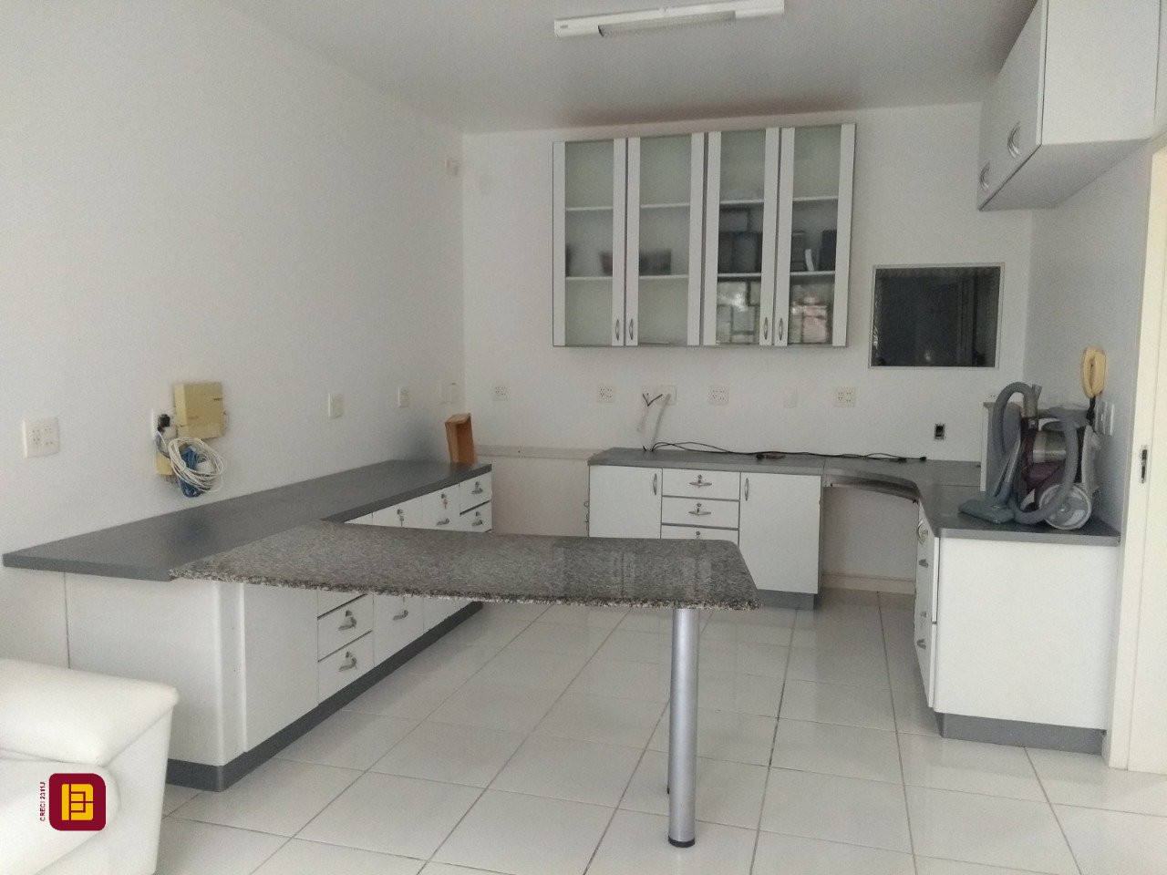 Casa com 139m², 3 quartos (sendo 1 suíte), 1 garagem, no bairro Agronômica em Florianópolis