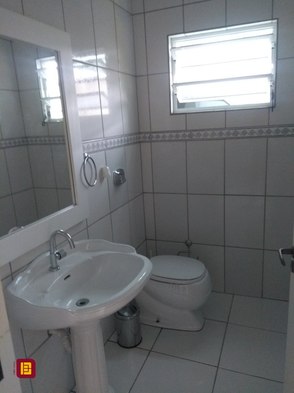 Casa com 139m², 3 quartos (sendo 1 suíte), 1 garagem, no bairro Agronômica em Florianópolis