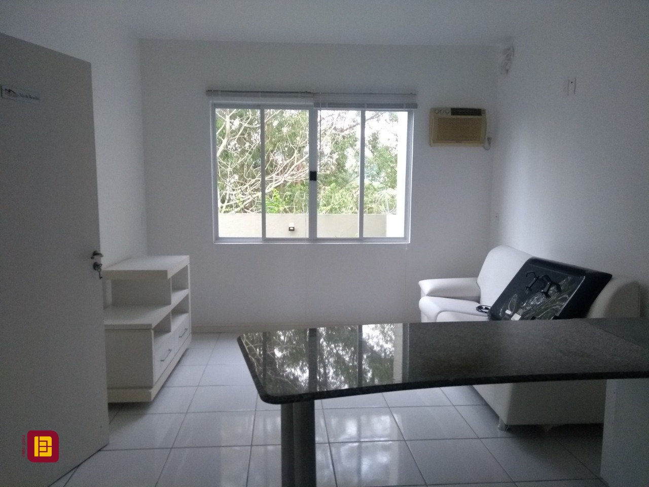 Casa com 139m², 3 quartos (sendo 1 suíte), 1 garagem, no bairro Agronômica em Florianópolis