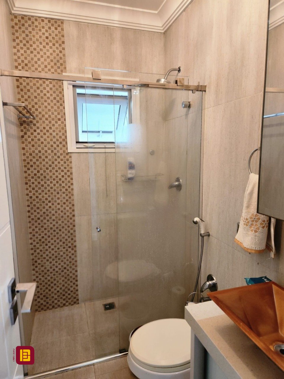 Casa com 278m², 4 quartos (sendo 1 suíte), 3 garagens, no bairro Canasvieiras em Florianópolis