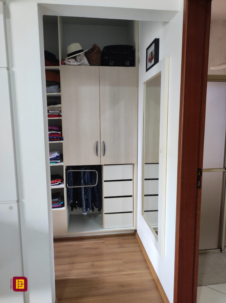 Casa com 143m², 4 quartos (sendo 1 suíte), 2 garagens, no bairro Centro em São José