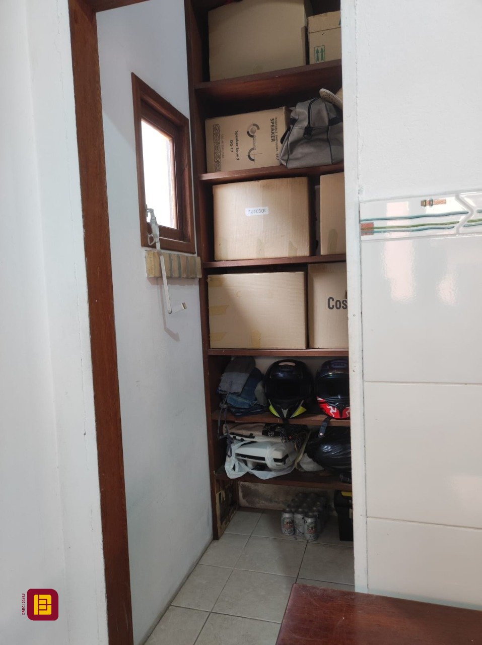 Casa com 143m², 4 quartos (sendo 1 suíte), 2 garagens, no bairro Centro em São José