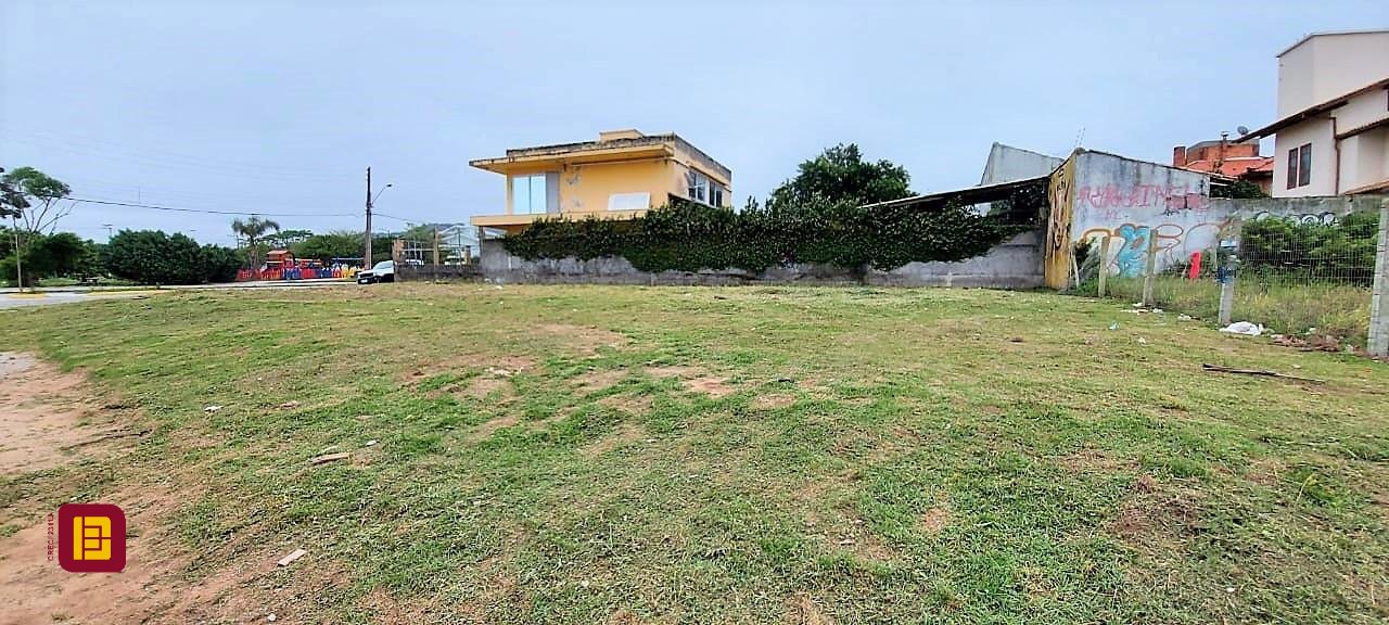 Terreno com 533m², no bairro Campeche em Florianópolis