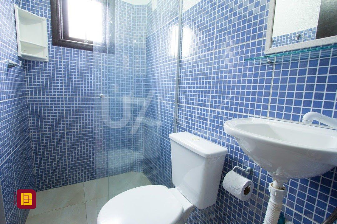 Hotel com 590m², 16 garagens, no bairro Rio Tavares em Florianópolis
