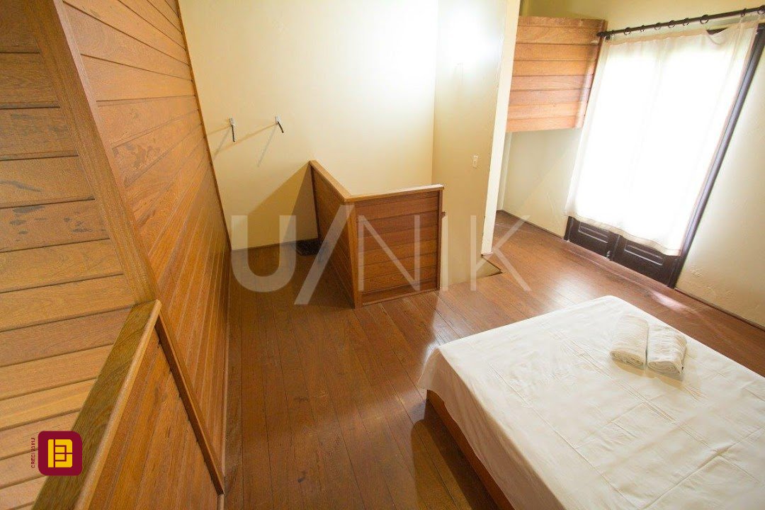 Hotel com 590m², 16 garagens, no bairro Rio Tavares em Florianópolis