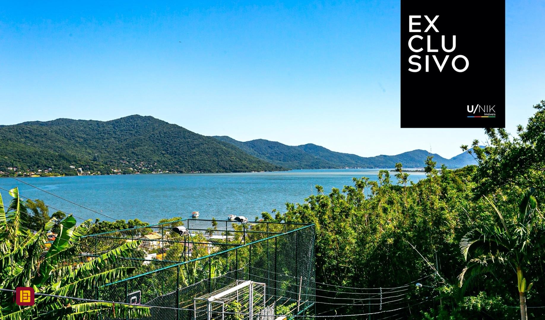 Casa com 430m², 8 quartos (sendo 4 suítes), 8 garagens, no bairro Lagoa da Conceição em Florianópolis