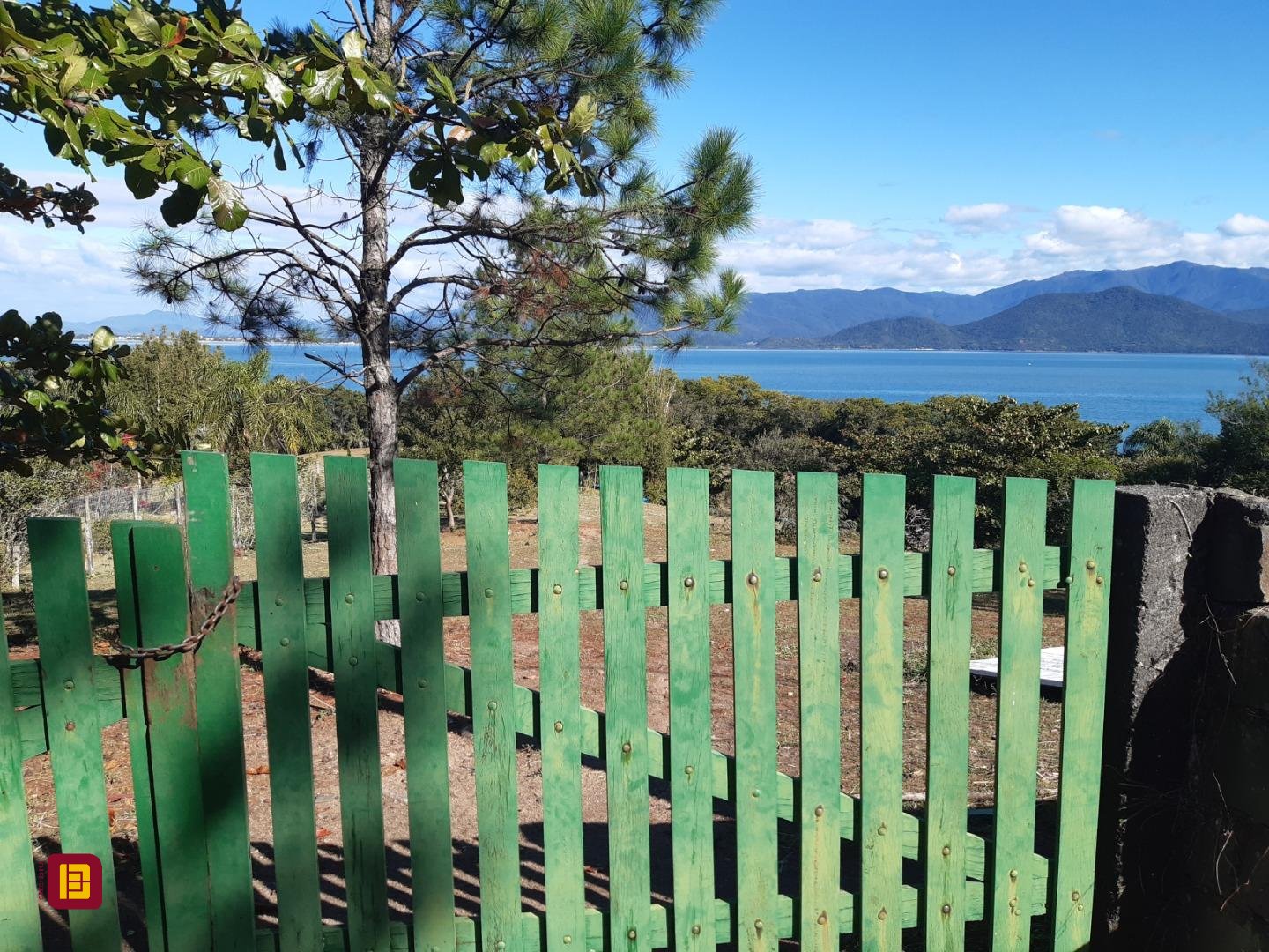 Terreno com 4260m², no bairro Ribeirão da Ilha em Florianópolis