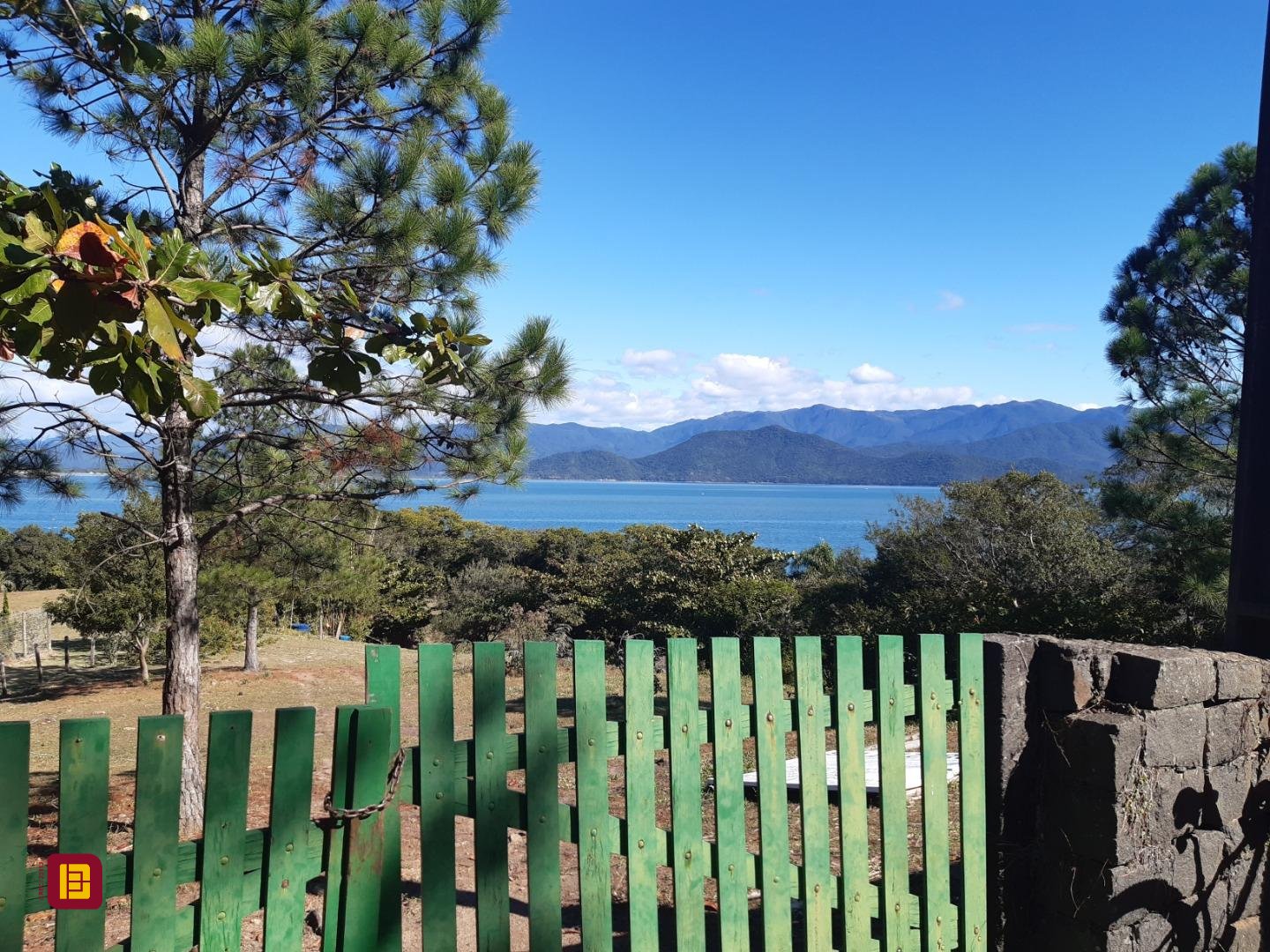 Terreno com 4260m², no bairro Ribeirão da Ilha em Florianópolis