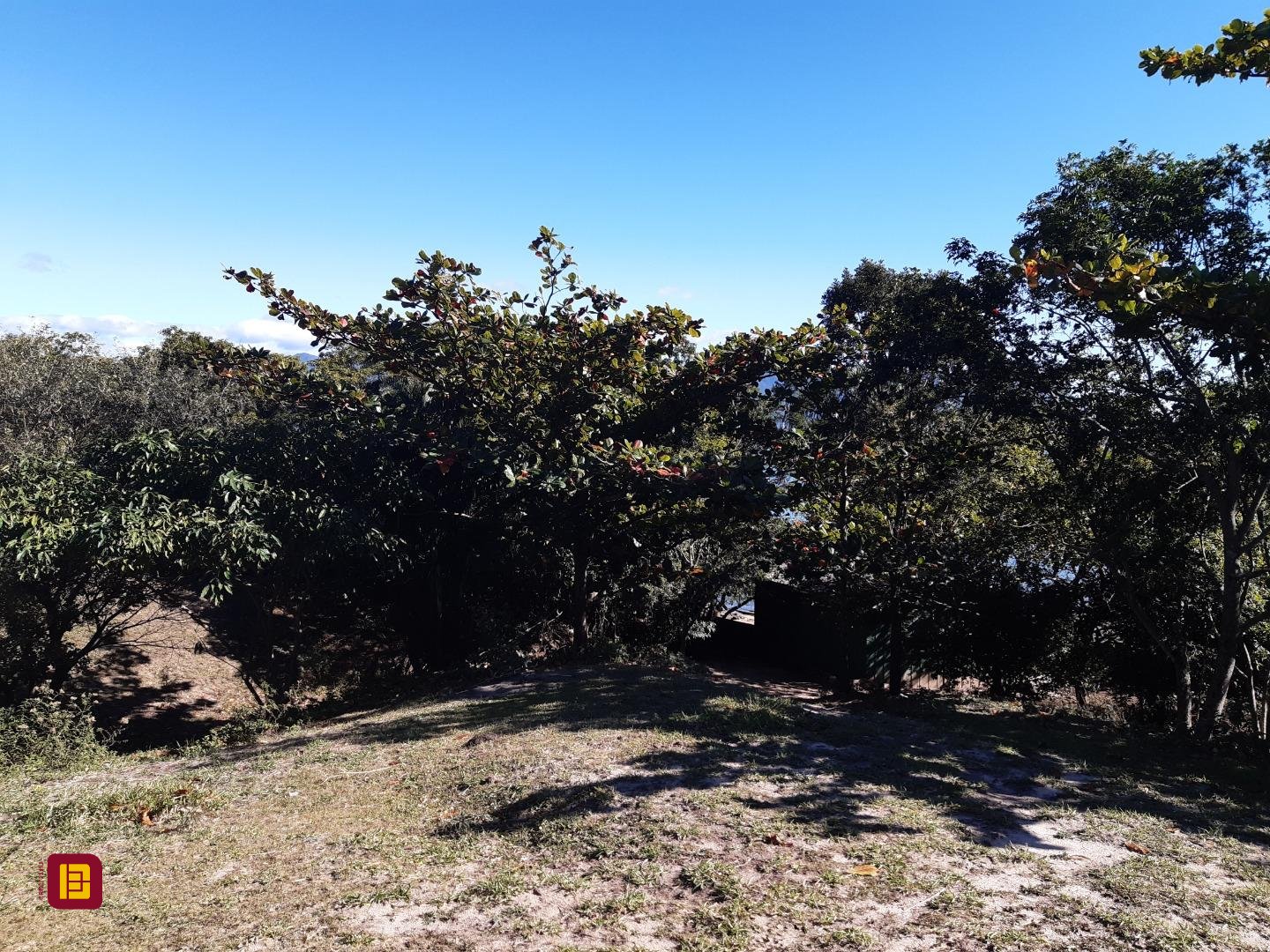 Terreno com 4260m², no bairro Ribeirão da Ilha em Florianópolis