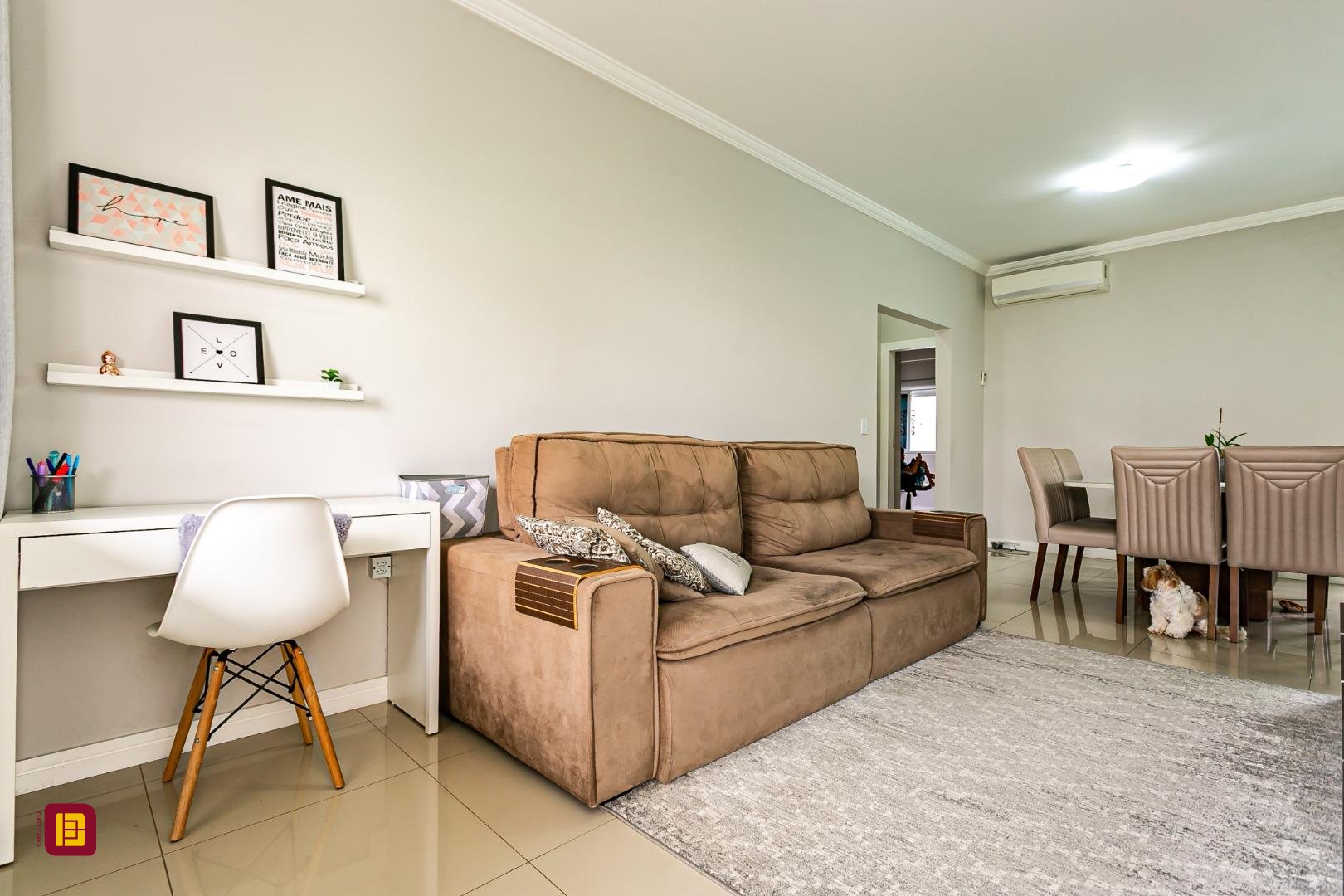 Casa com 120m², 3 quartos (sendo 1 suíte), 2 garagens, no bairro Campeche em Florianópolis