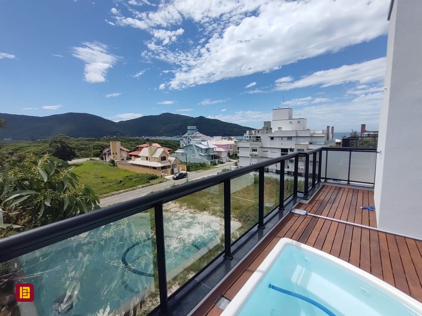 Cobertura com 120m², 2 quartos (sendo 1 suíte), 1 garagem, no bairro Açores em Florianópolis