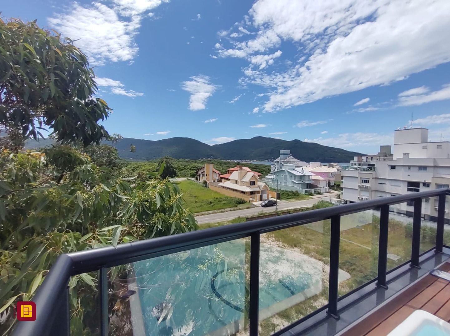 Cobertura com 120m², 2 quartos (sendo 1 suíte), 1 garagem, no bairro Açores em Florianópolis