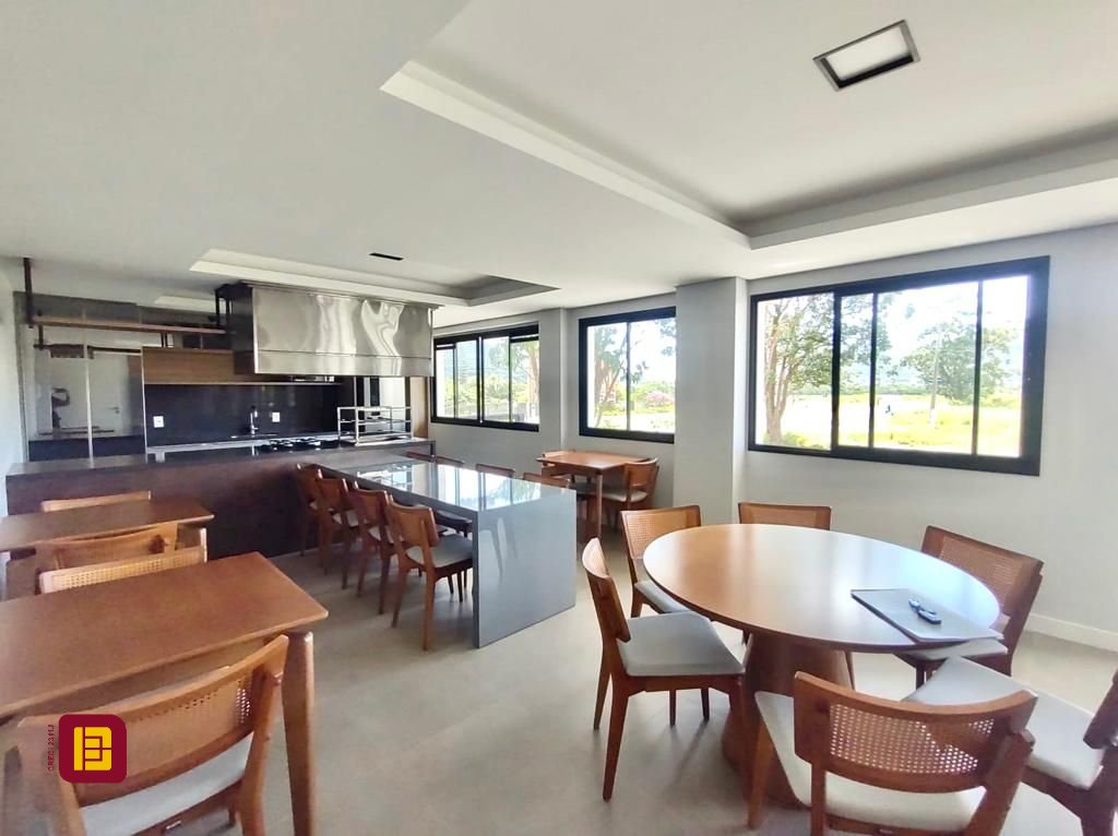 Cobertura com 120m², 2 quartos (sendo 1 suíte), 1 garagem, no bairro Açores em Florianópolis