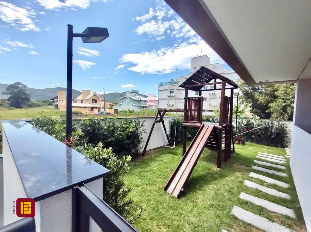 Cobertura com 120m², 2 quartos (sendo 1 suíte), 1 garagem, no bairro Açores em Florianópolis