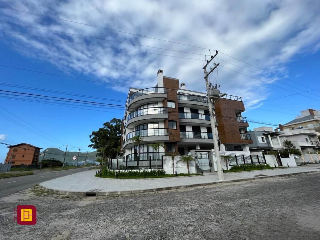 Cobertura com 120m², 2 quartos (sendo 1 suíte), 1 garagem, no bairro Açores em Florianópolis
