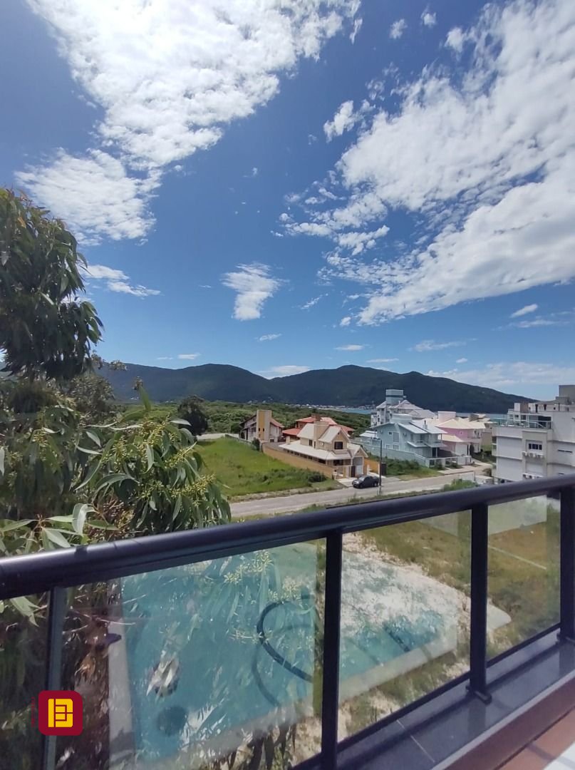 Cobertura com 120m², 2 quartos (sendo 1 suíte), 1 garagem, no bairro Açores em Florianópolis