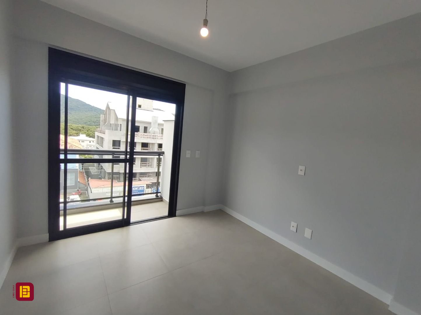 Cobertura com 120m², 2 quartos (sendo 1 suíte), 1 garagem, no bairro Açores em Florianópolis