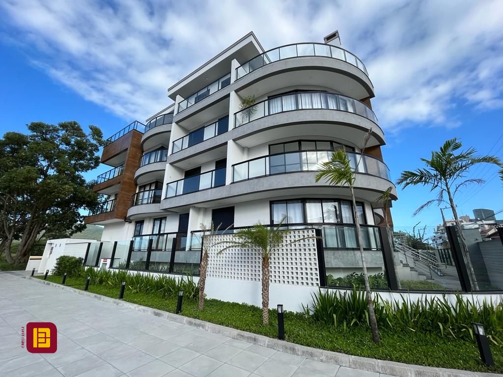 Cobertura com 120m², 2 quartos (sendo 1 suíte), 1 garagem, no bairro Açores em Florianópolis