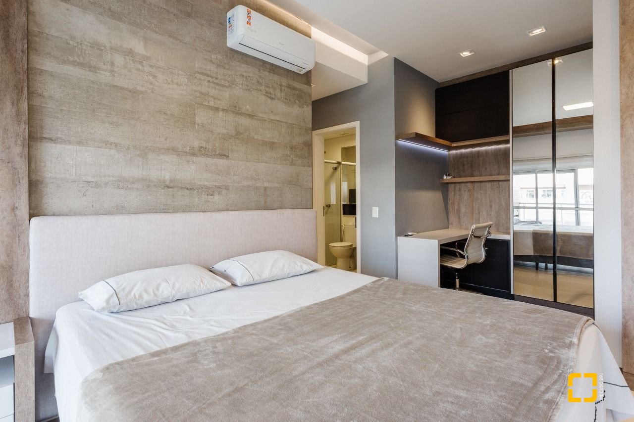Cobertura com 174m², 4 quartos (sendo 1 suíte), 3 garagens, no bairro Campeche em Florianópolis