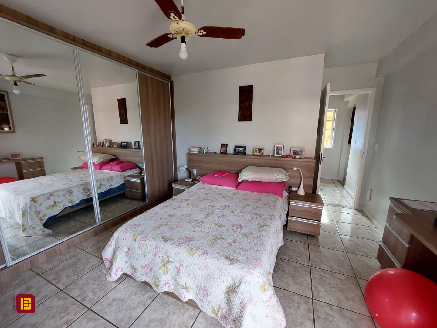 Casa com 192m², 6 quartos (sendo 1 suíte), 2 garagens, no bairro Rio Tavares em Florianópolis