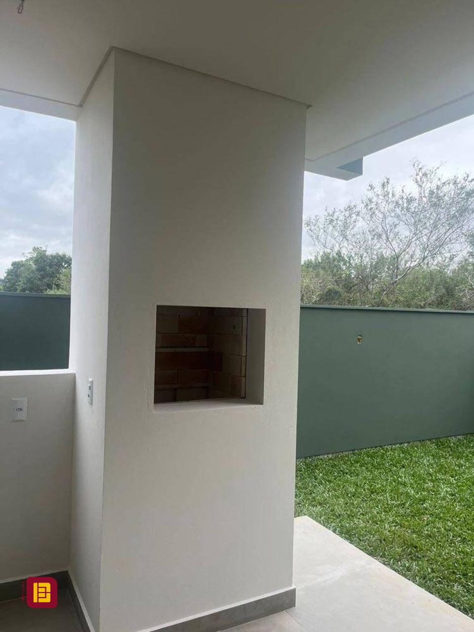 Casa com 154m², 4 quartos (sendo 1 suíte), 2 garagens, no bairro Ribeirão da Ilha em Florianópolis