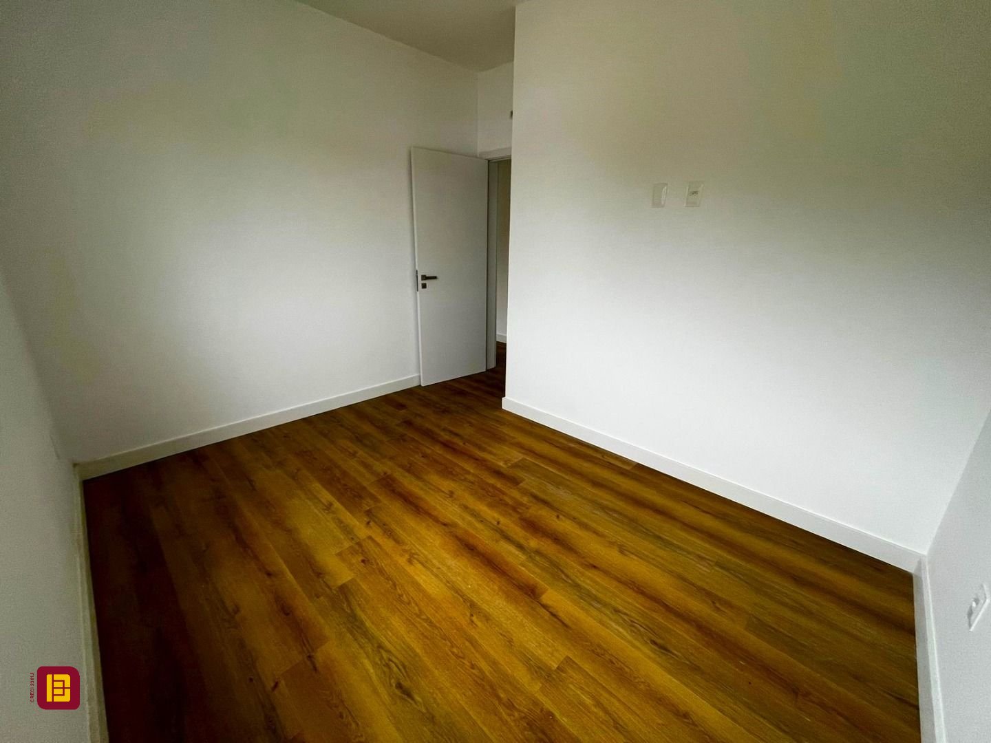Casa com 112m², 4 quartos (sendo 1 suíte), 2 garagens, no bairro Rio Tavares em Florianópolis