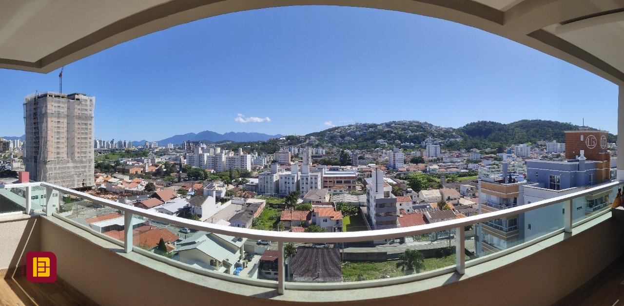 Apartamento com 142m², 3 quartos (sendo 2 suítes), 3 garagens, no bairro Floresta em São José