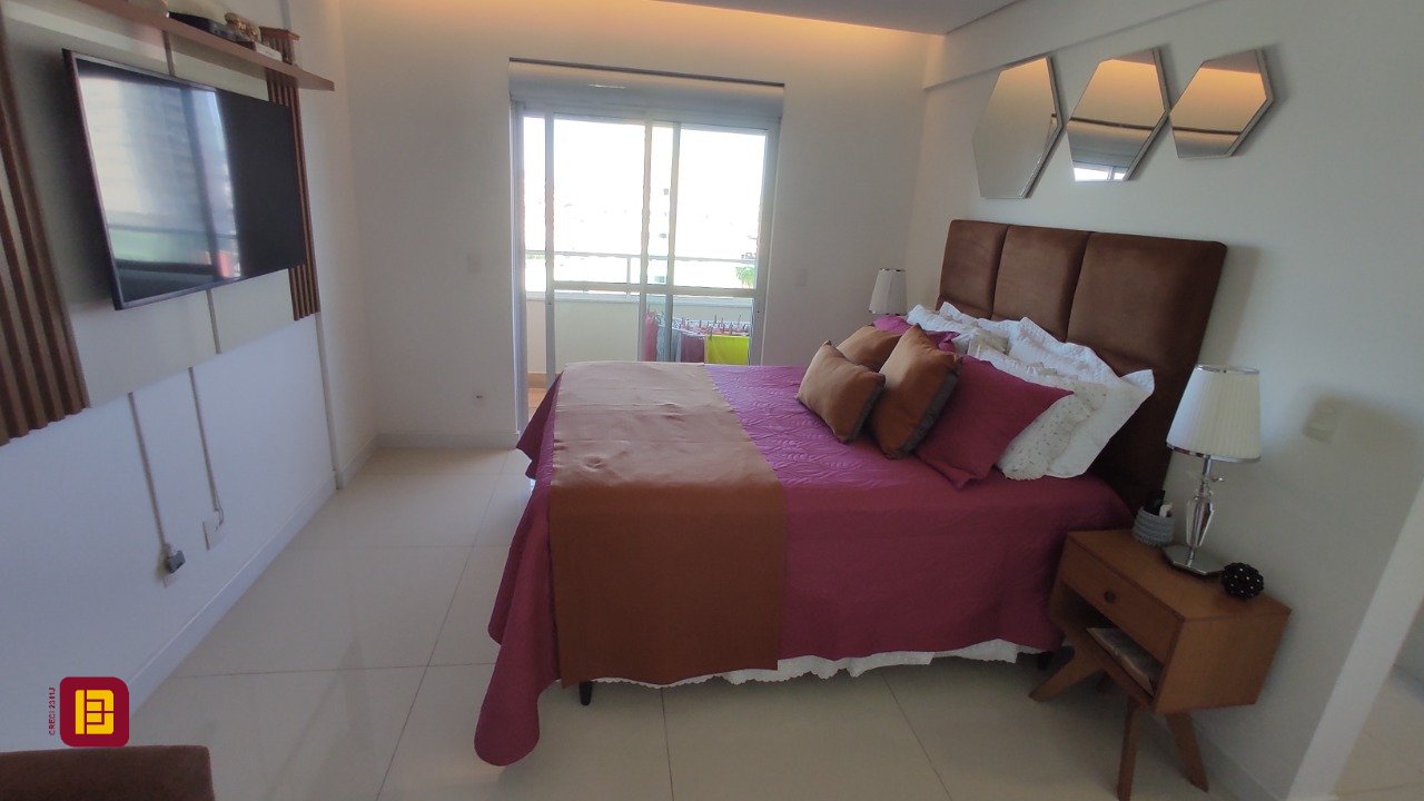 Apartamento com 142m², 3 quartos (sendo 2 suítes), 3 garagens, no bairro Floresta em São José