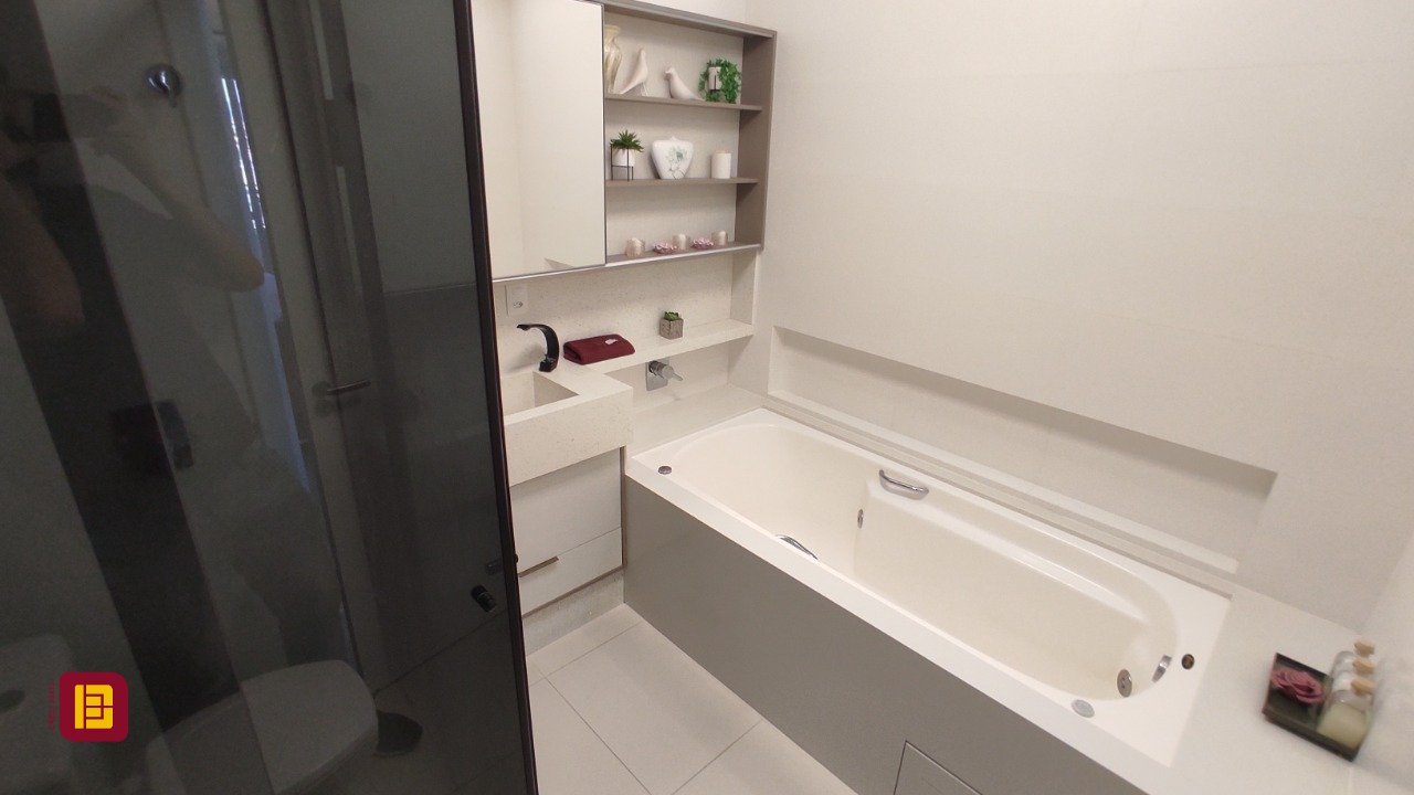Apartamento com 142m², 3 quartos (sendo 2 suítes), 3 garagens, no bairro Floresta em São José
