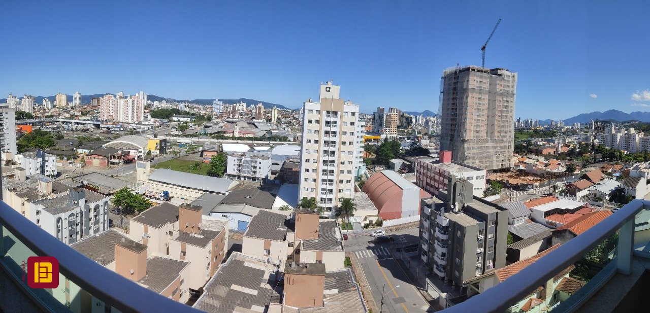 Apartamento com 142m², 3 quartos (sendo 2 suítes), 3 garagens, no bairro Floresta em São José