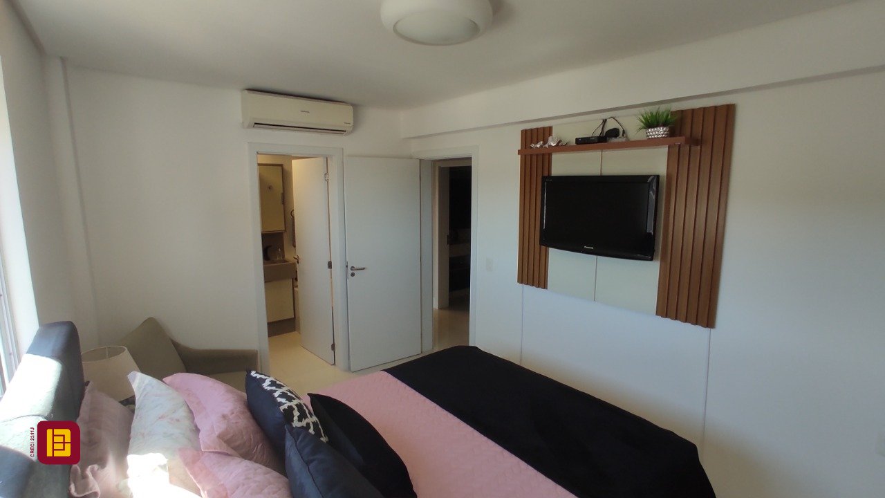 Apartamento com 142m², 3 quartos (sendo 2 suítes), 3 garagens, no bairro Floresta em São José