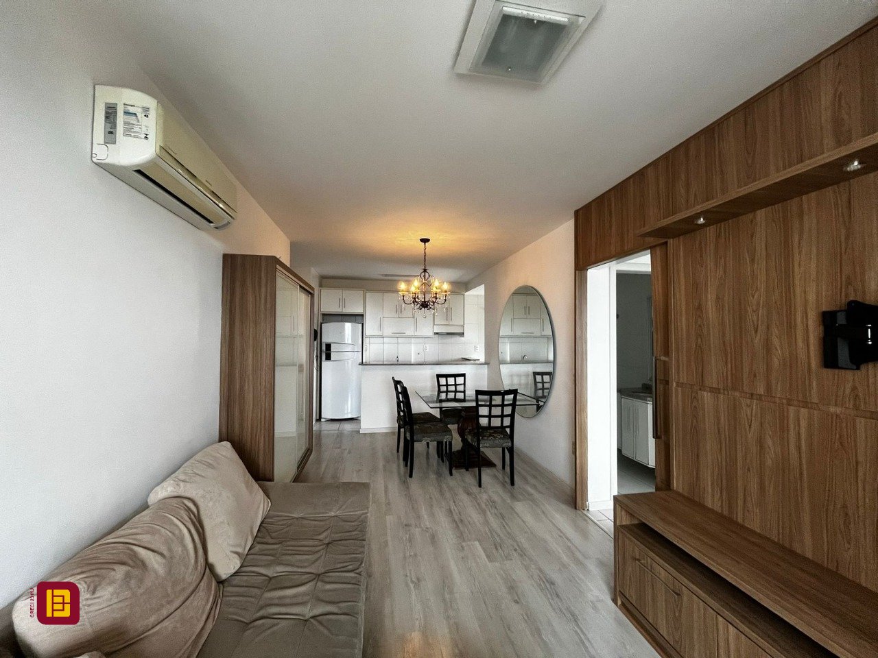 Apartamento com 77m², 4 quartos (sendo 1 suíte), 1 garagem, no bairro Costeira do Pirajubaé em Florianópolis