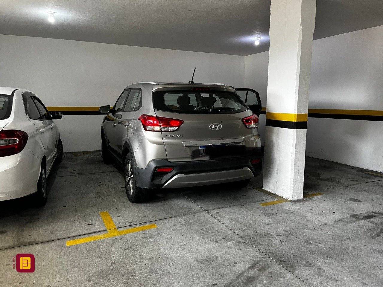 Apartamento com 77m², 4 quartos (sendo 1 suíte), 1 garagem, no bairro Costeira do Pirajubaé em Florianópolis