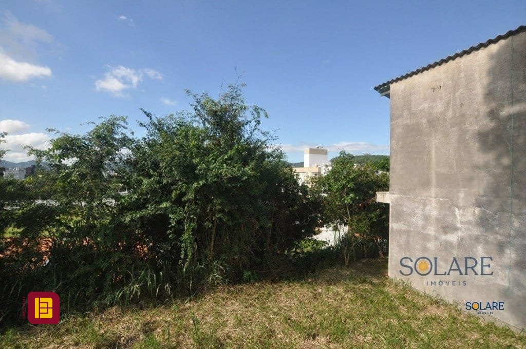 Terreno com 1391m², no bairro Pantanal em Florianópolis