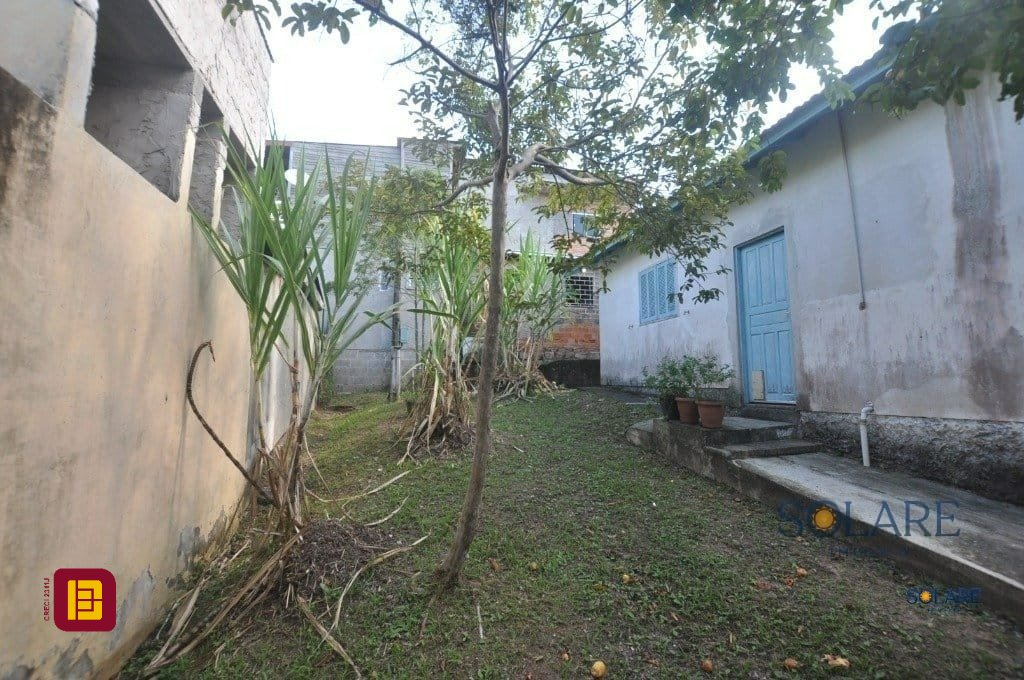 Terreno com 1391m², no bairro Pantanal em Florianópolis