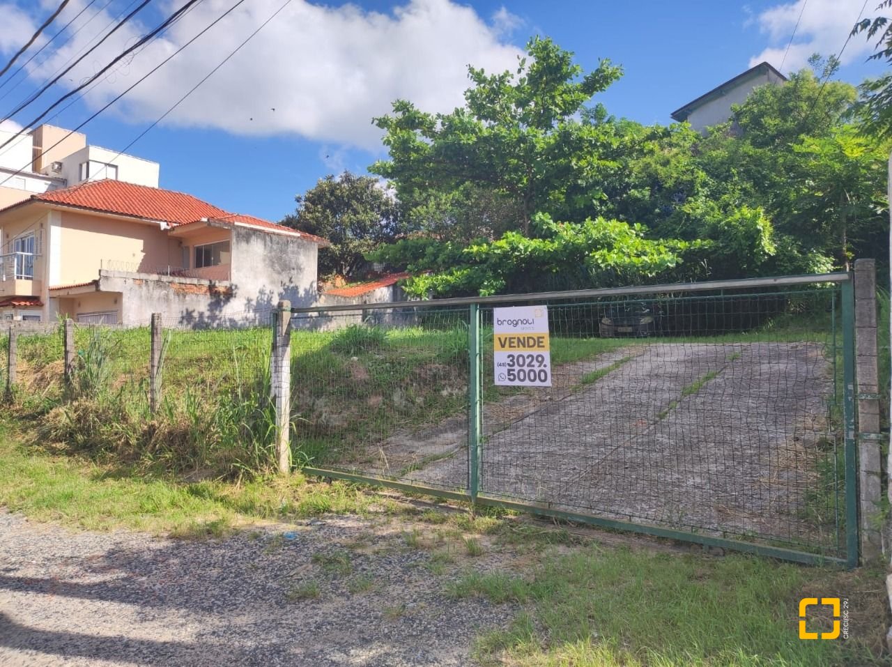 Terreno com 1391m², no bairro Pantanal em Florianópolis