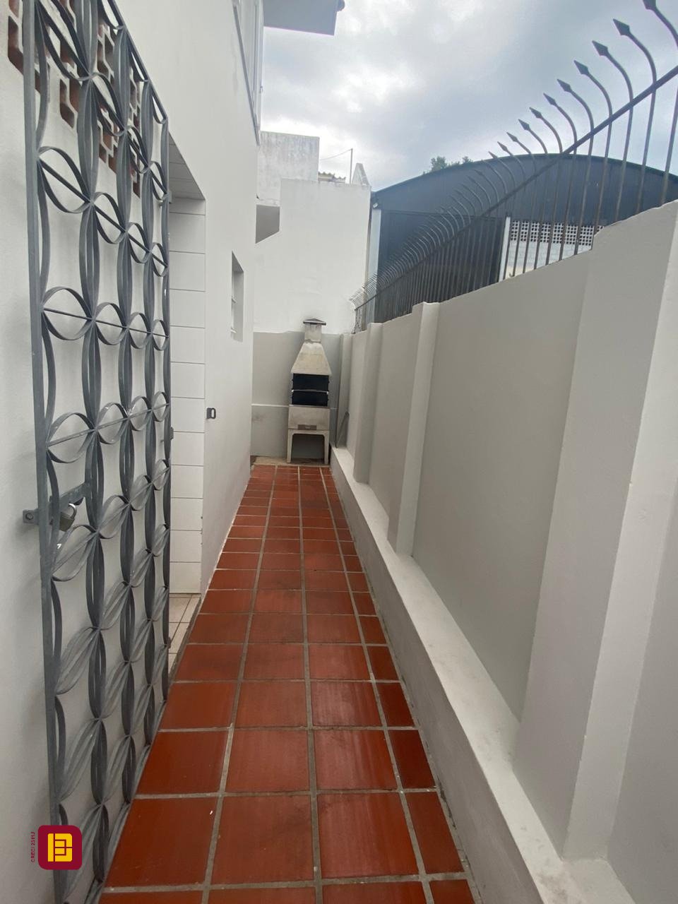 Casa com 191m², 5 quartos (sendo 1 suíte), 2 garagens, no bairro Centro em Florianópolis