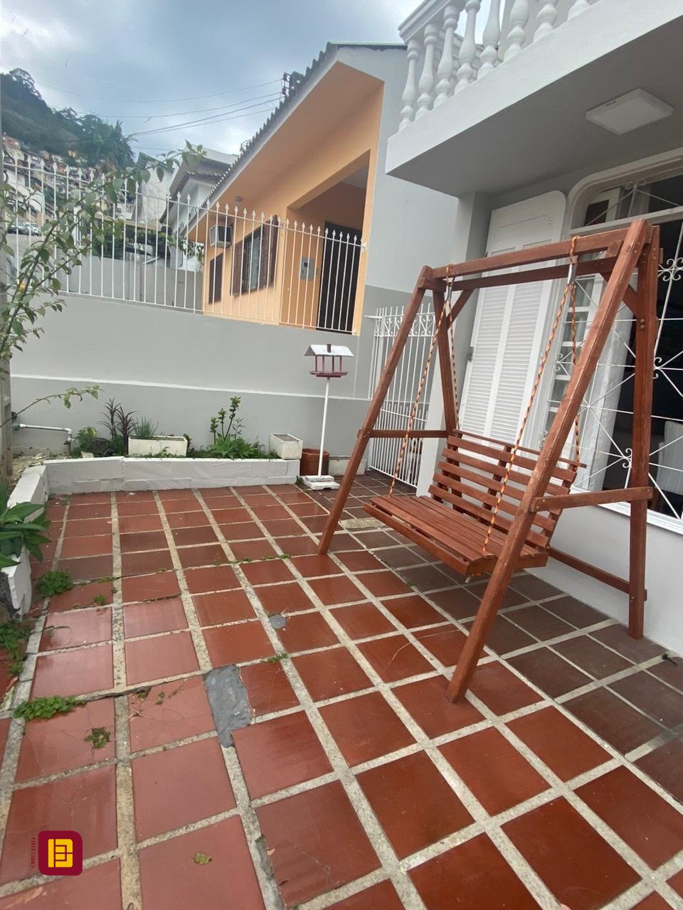 Casa com 191m², 5 quartos (sendo 1 suíte), 2 garagens, no bairro Centro em Florianópolis