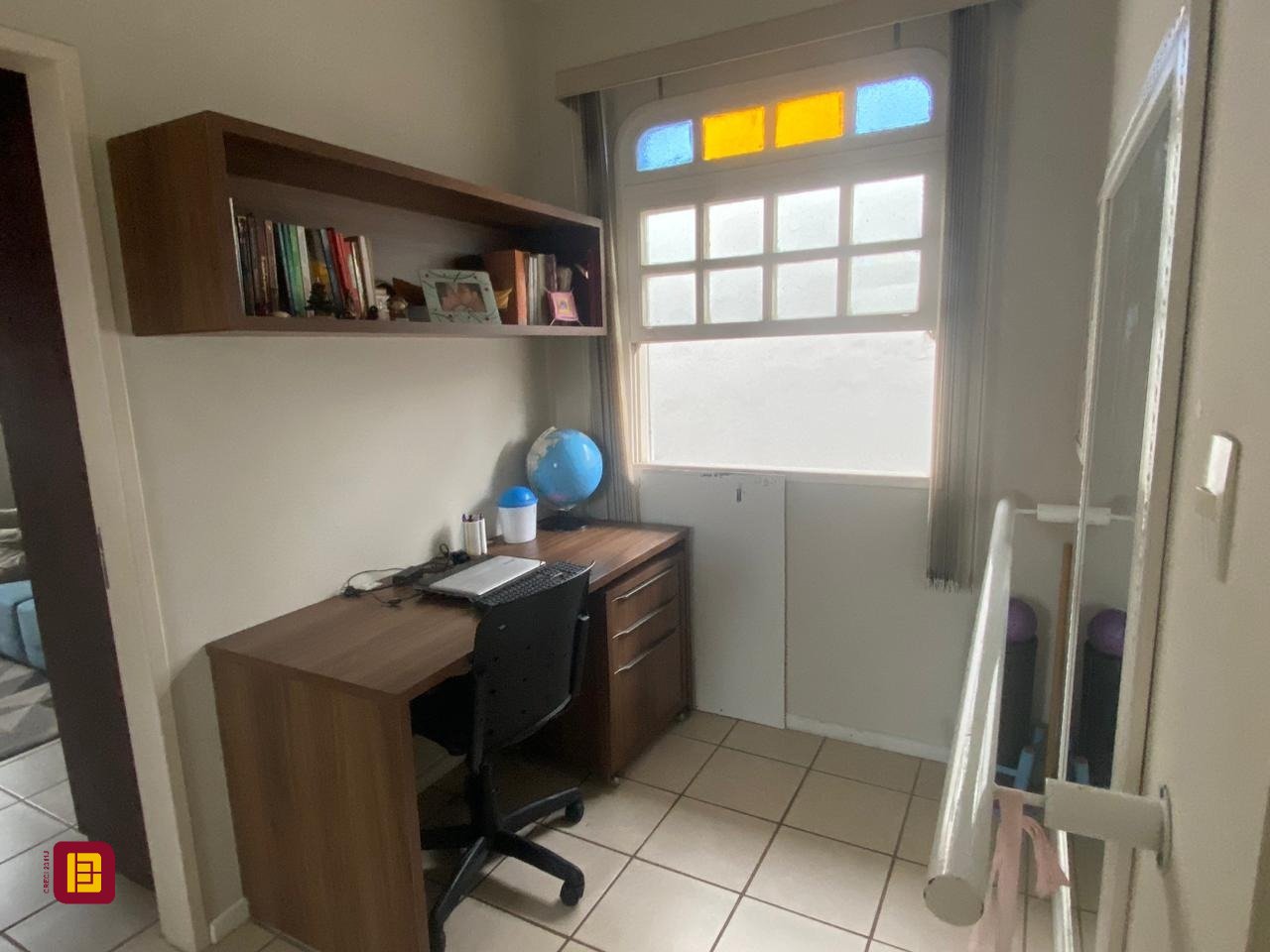 Casa com 191m², 5 quartos (sendo 1 suíte), 2 garagens, no bairro Centro em Florianópolis